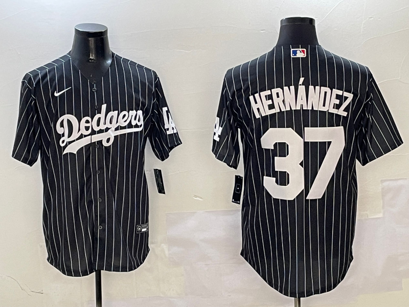Men's Los Angeles Dodgers Teoscar Hernandez #37 Black Alternate Limited Player Jersey1